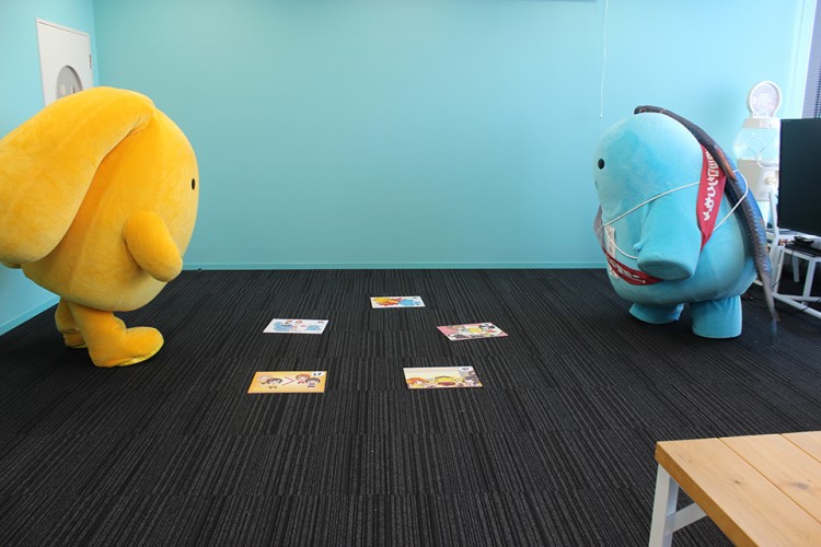 Wooser vs Uogokoro-kun karuta